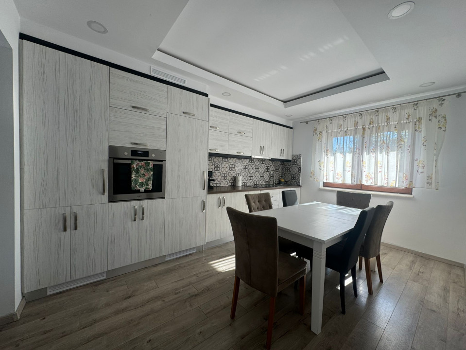 Casa tip duplex - 4 camere - cu grădină si loc de grătar - Selimbar