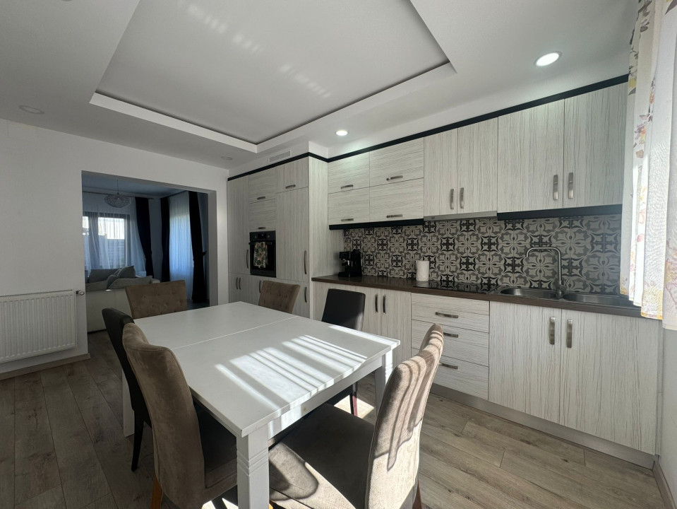 Casa tip duplex - 4 camere - cu grădină si loc de grătar - Selimbar