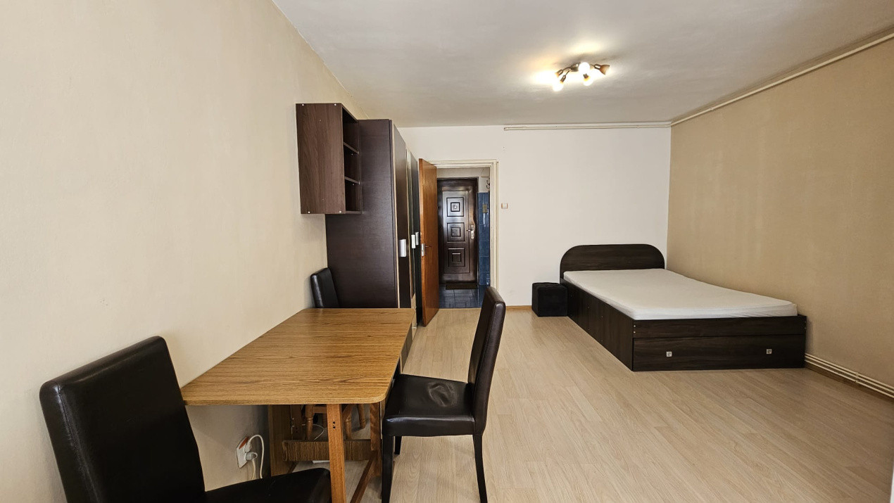 Garsoniera Calea Bucuresti, Etaj 2 din 9, Loc de parcare