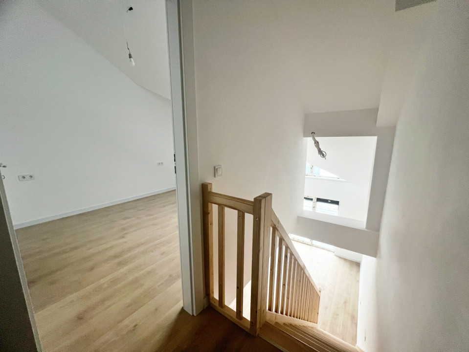 Apart. cu 2 cam. pe două nivele, cu logie. Vilă design modern în Cristian-Sibiu 