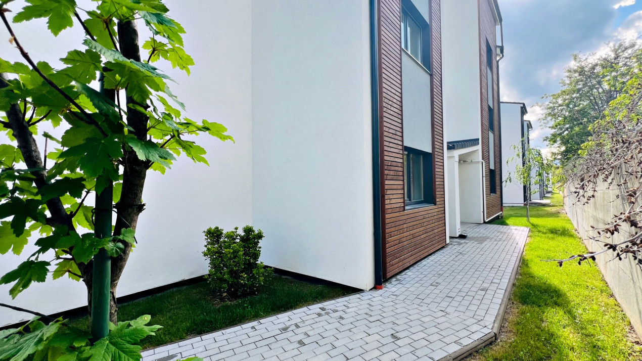 Apart. cu 2 cam. pe două nivele, cu logie. Vilă design modern în Cristian-Sibiu 