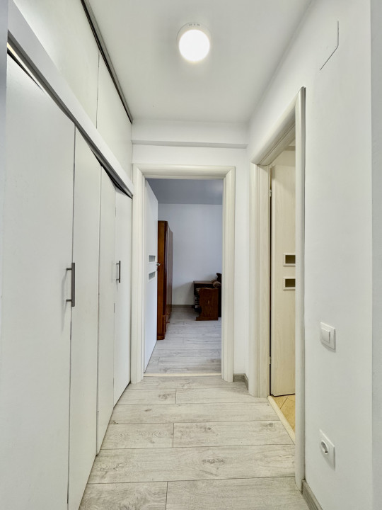 Apartament 2 camere de vânzare - zona Cedonia