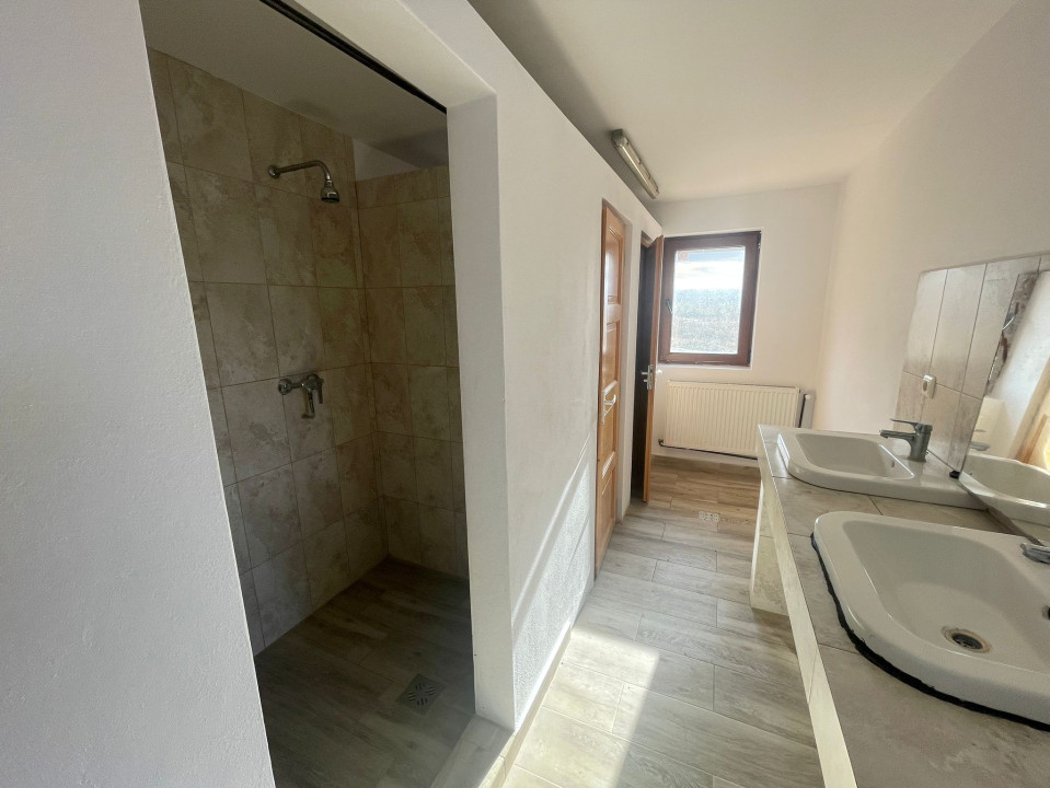 Cazare Muncitori  Cristian 10 camere