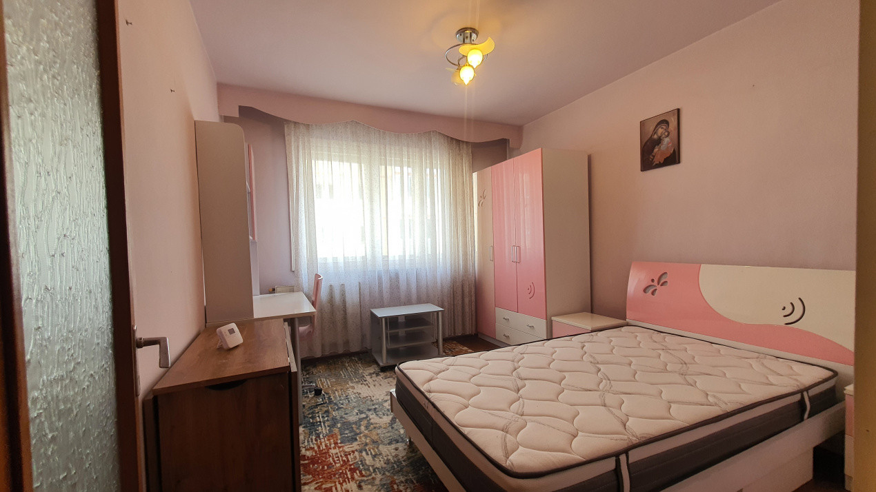 Apartament cu 3 dormitoare | etaj 5 lift | boxa/pivnita Str Iezer