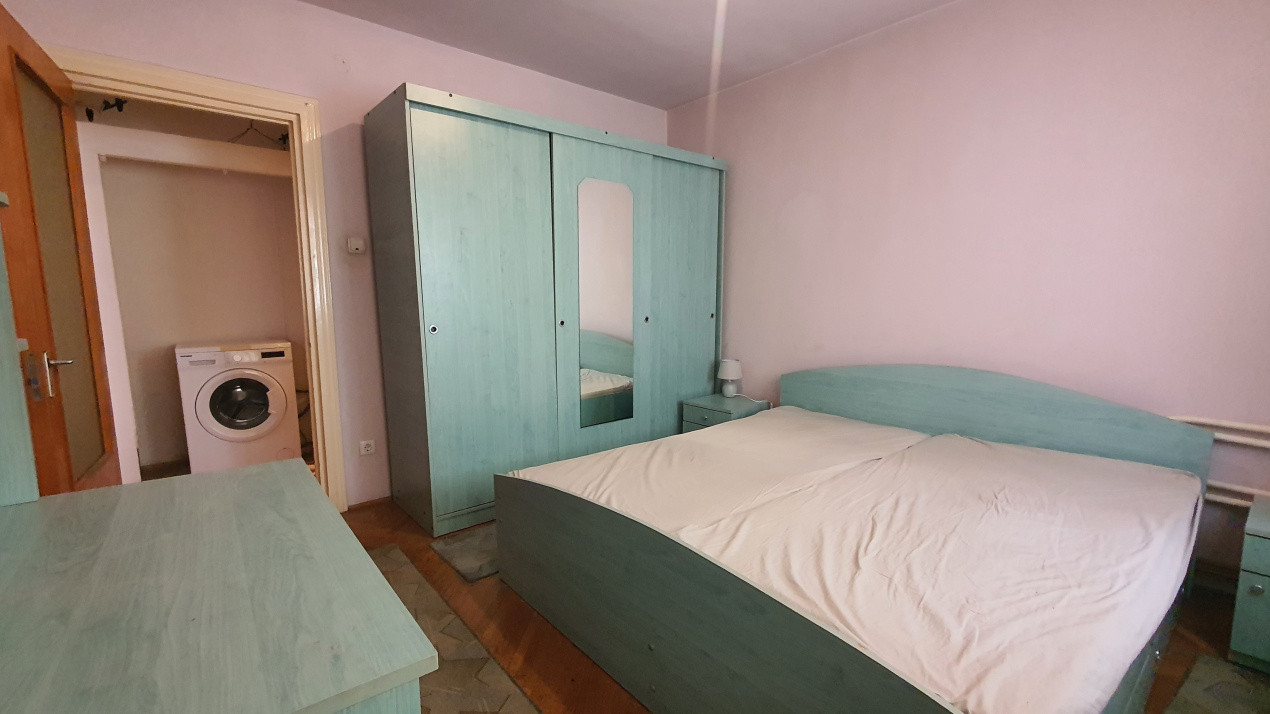Apartament cu 3 dormitoare | etaj 5 lift | boxa/pivnita Str Iezer
