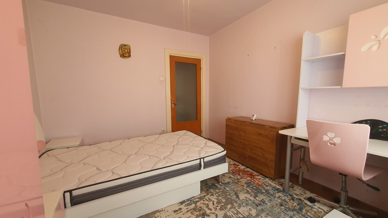Apartament cu 3 dormitoare | etaj 5 lift | boxa/pivnita Str Iezer