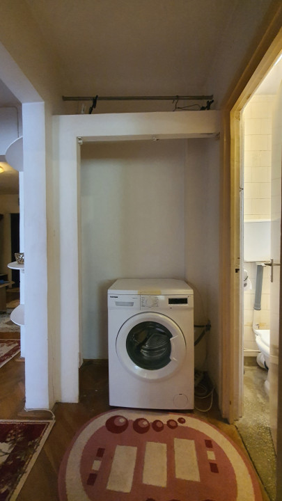Apartament cu 3 dormitoare | etaj 5 lift | boxa/pivnita Str Iezer