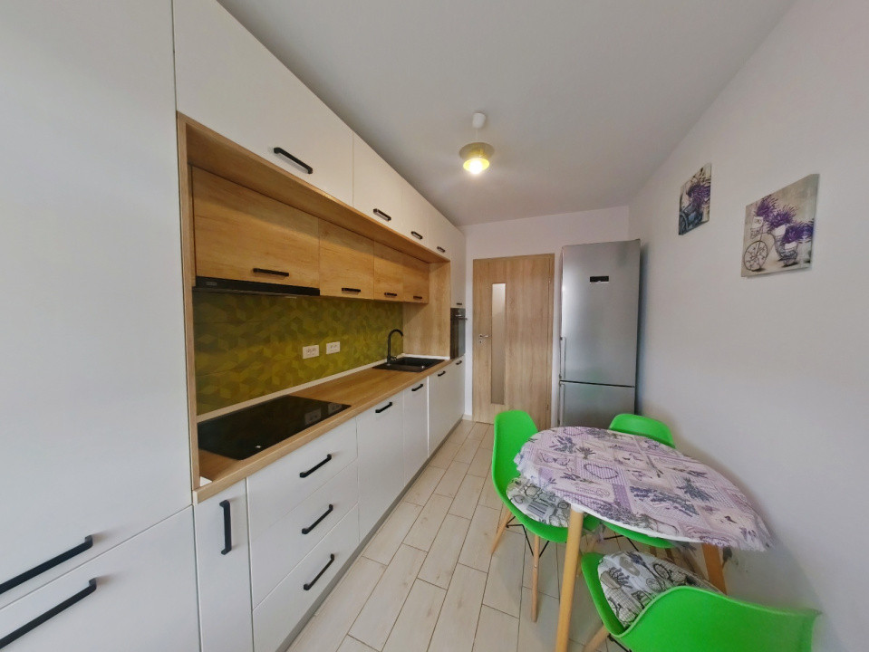 Apartament modern de inchiriat cu boxa, Urban Tractorul, Brasov COMISION 0%