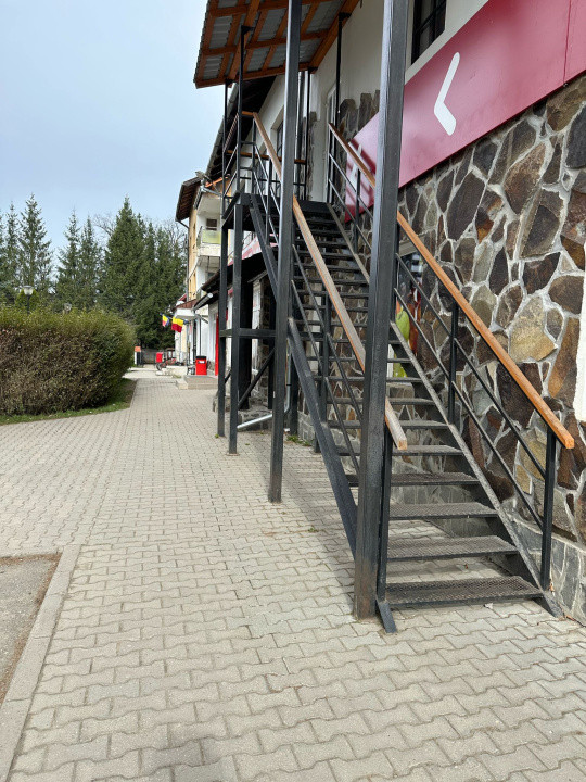 Spațiu comercial de închiriat–130mp, Zagon, str.Principală, activitati diverse