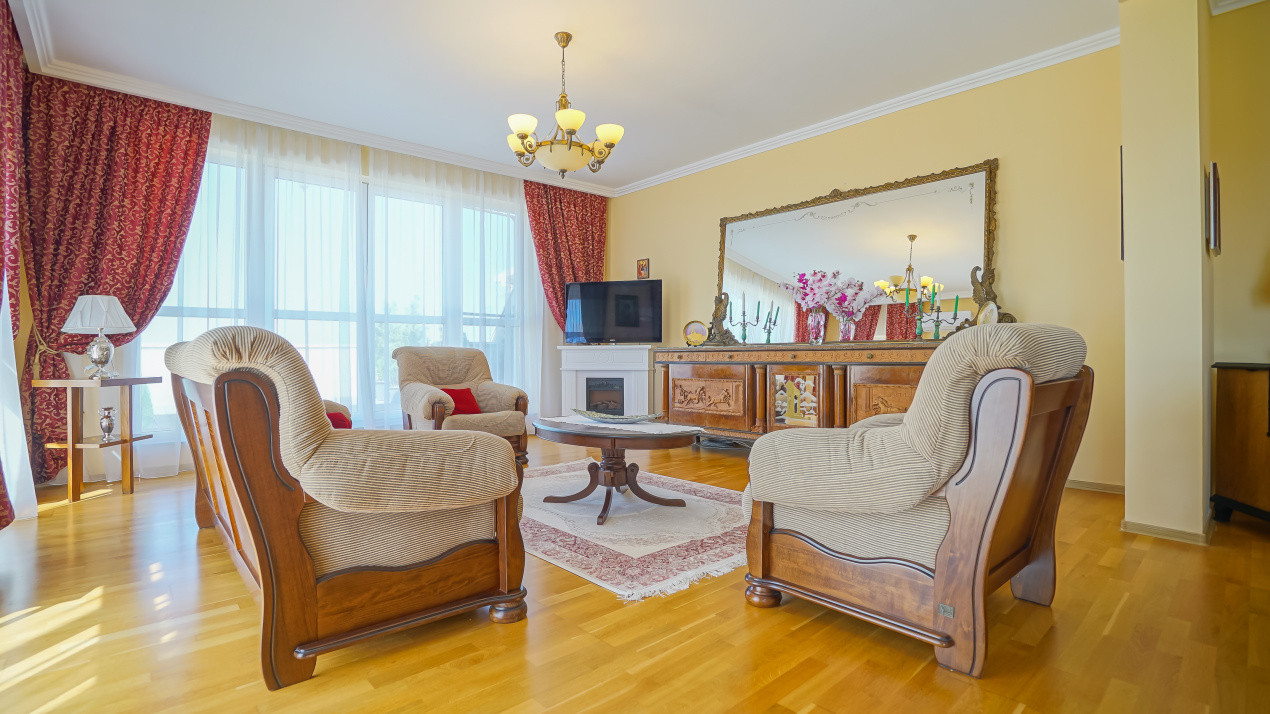 Penthouse cu terasa de vis, stil contemporan+terasa 40 mp