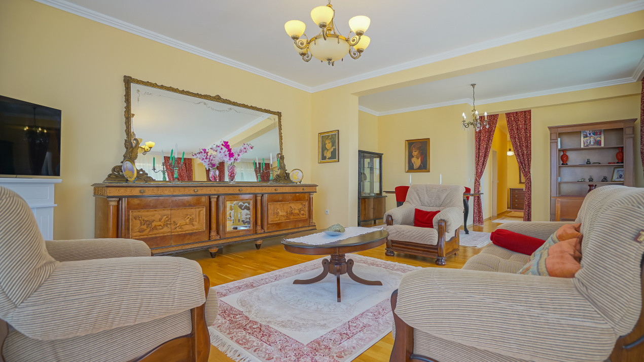 Penthouse cu terasa de vis, stil contemporan+terasa 40 mp
