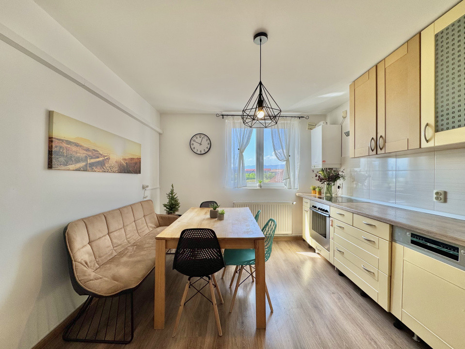 Apartament 3 camere - 2 bai -  zona liniștită – etaj 2 - Sibiu