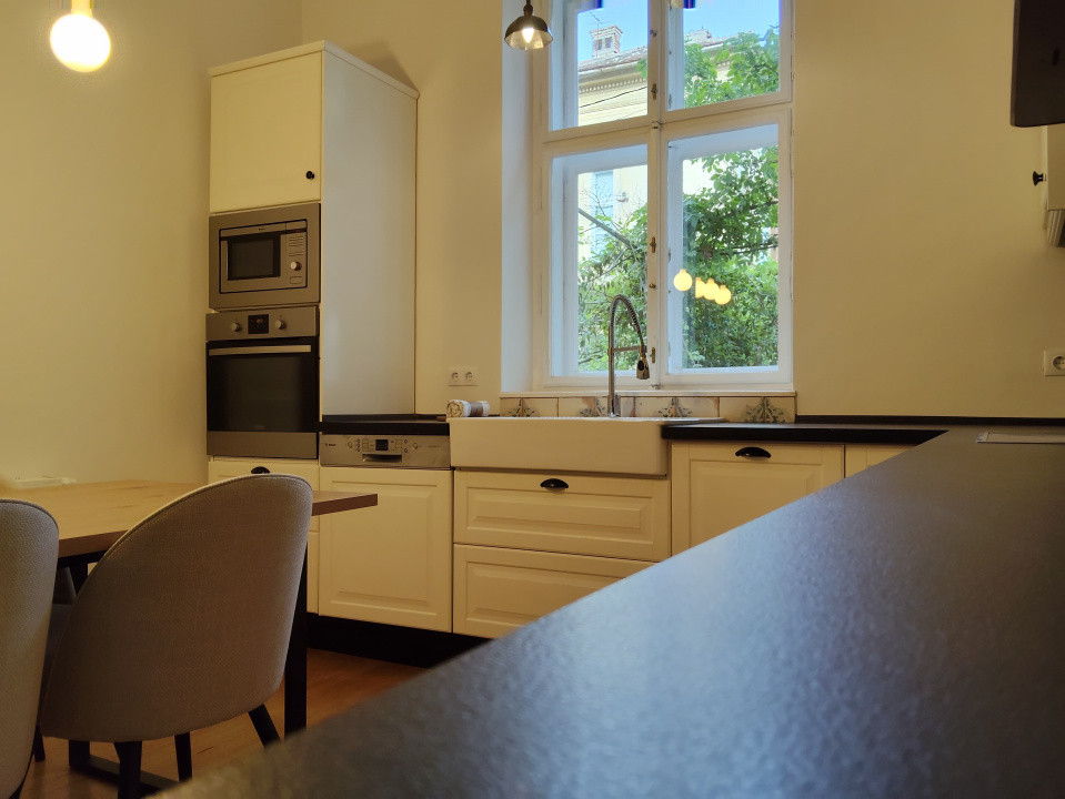 Apartament  modern de inchiriat la casa