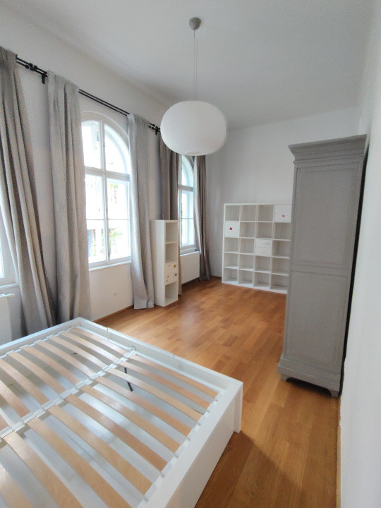 Apartament  modern de inchiriat la casa