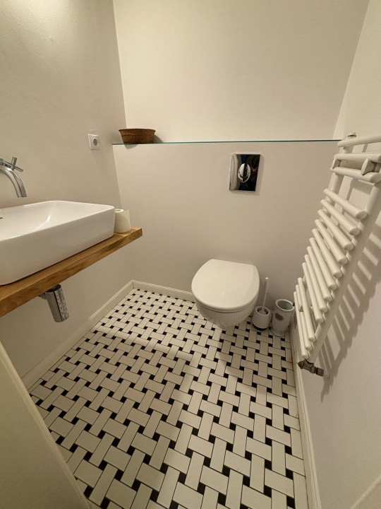 Apartament  modern de inchiriat la casa