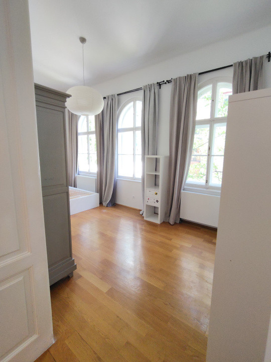 Apartament  modern de inchiriat la casa