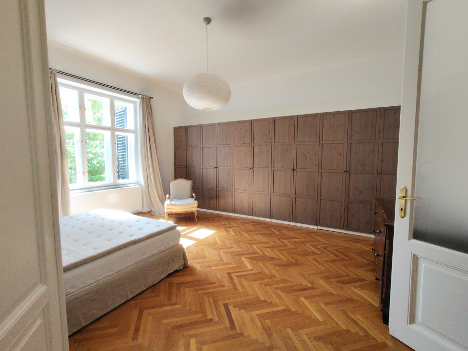 Apartament  modern de inchiriat la casa