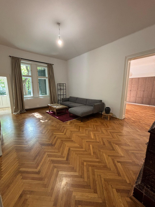 Apartament  modern de inchiriat la casa
