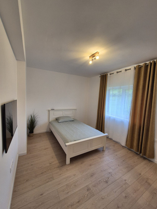Închiriere Penthouse Exclusivist – 5 Camere, Terasă Spațioasă, Mobilat Lux, Gata