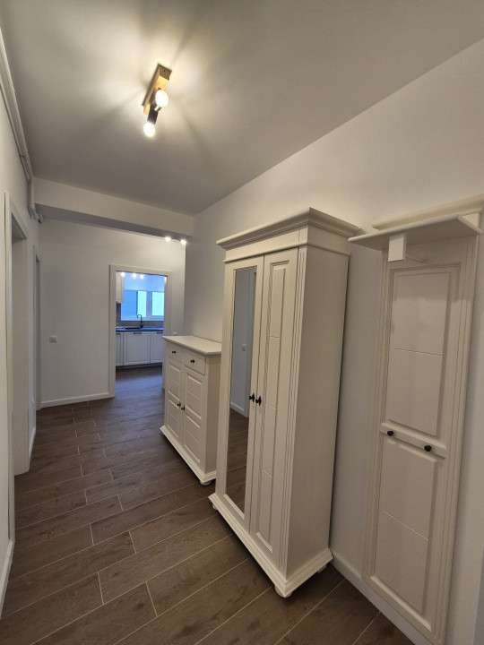 Închiriere Penthouse Exclusivist – 5 Camere, Terasă Spațioasă, Mobilat Lux, Gata