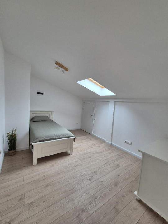 Închiriere Penthouse Exclusivist – 5 Camere, Terasă Spațioasă, Mobilat Lux, Gata
