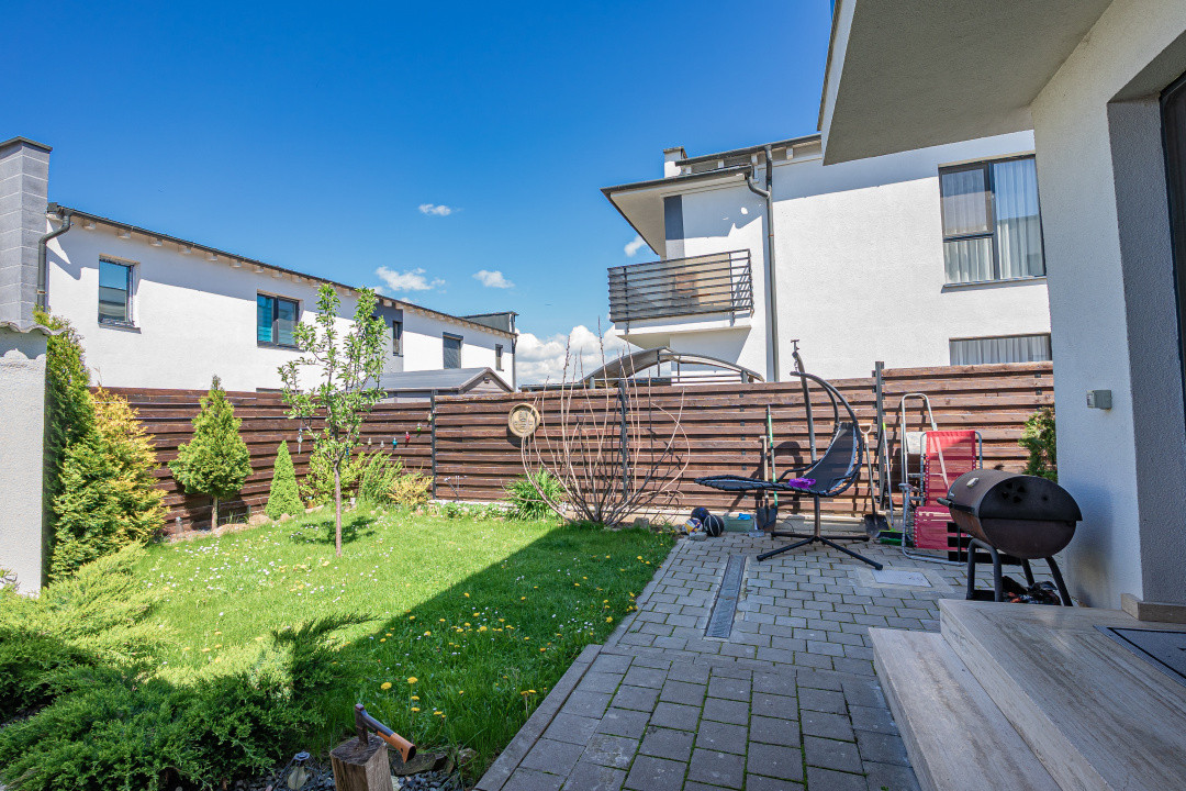 Casă tip duplex de vânzare în Turnișor, Sibiu – priveliște superbă și liniște!