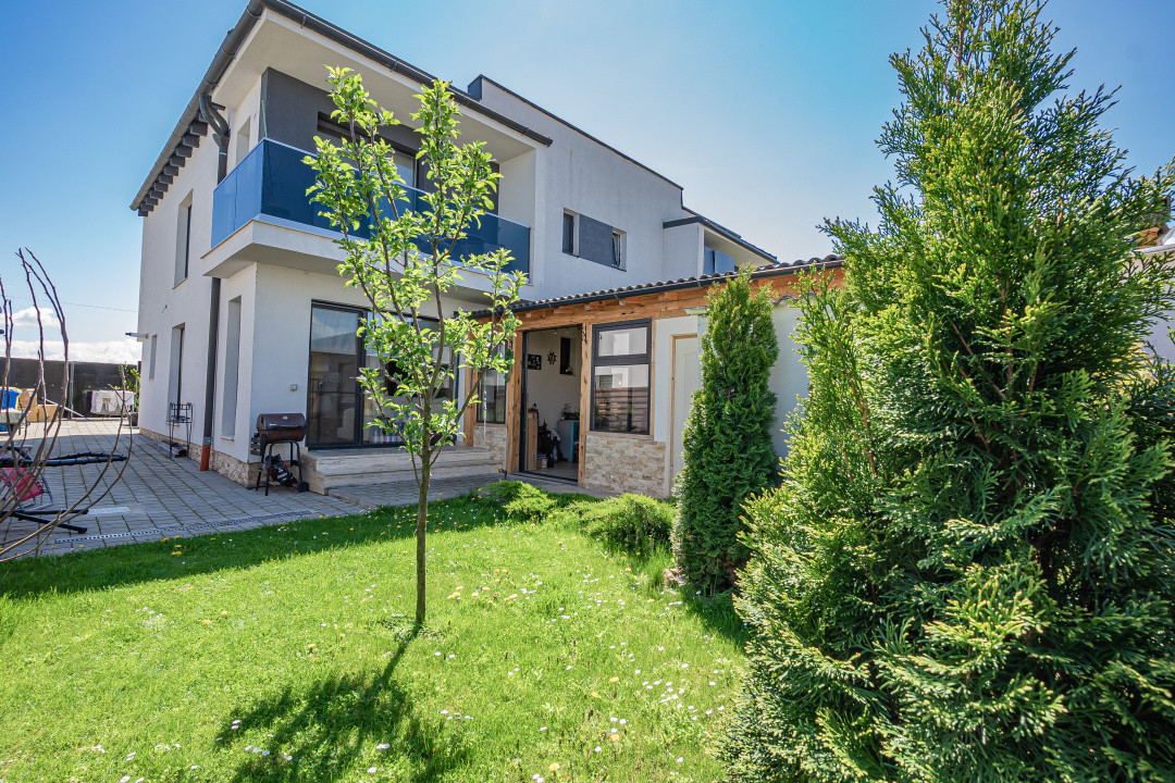 Casă tip duplex de vânzare în Turnișor, Sibiu – priveliște superbă și liniște!