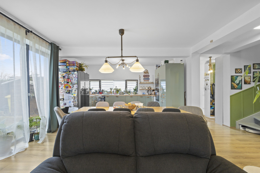 Casa/Duplex-str Preot Virgil Pop/Cristian-Brasov