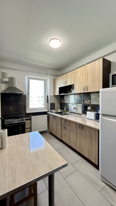 Apartament cu 2 camere, complet mobilat si utilat, zona Planete