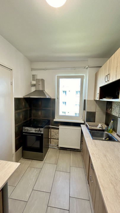Apartament cu 2 camere, complet mobilat si utilat, zona Planete