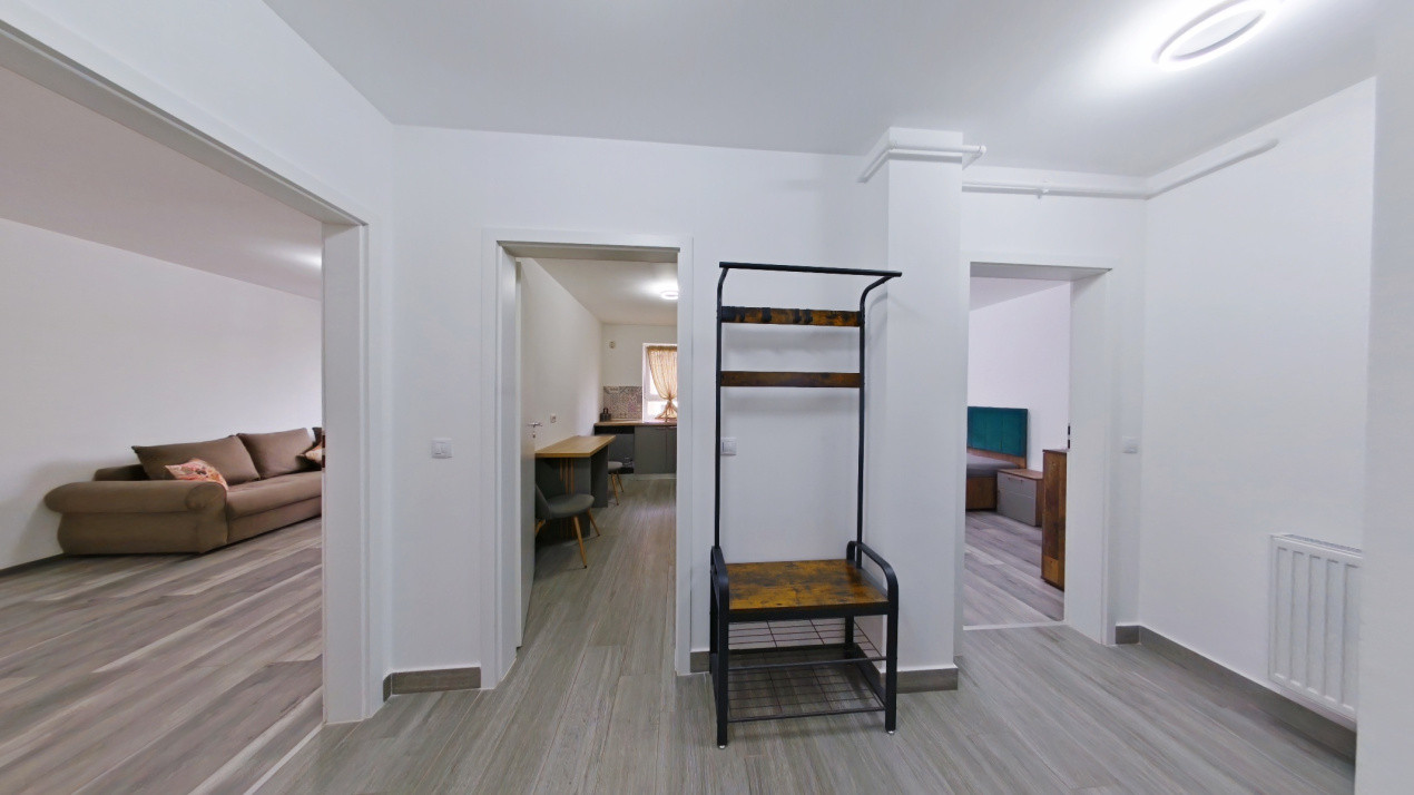 Apartament 2 camere, decomandat,  loc parcare - Tractorul 