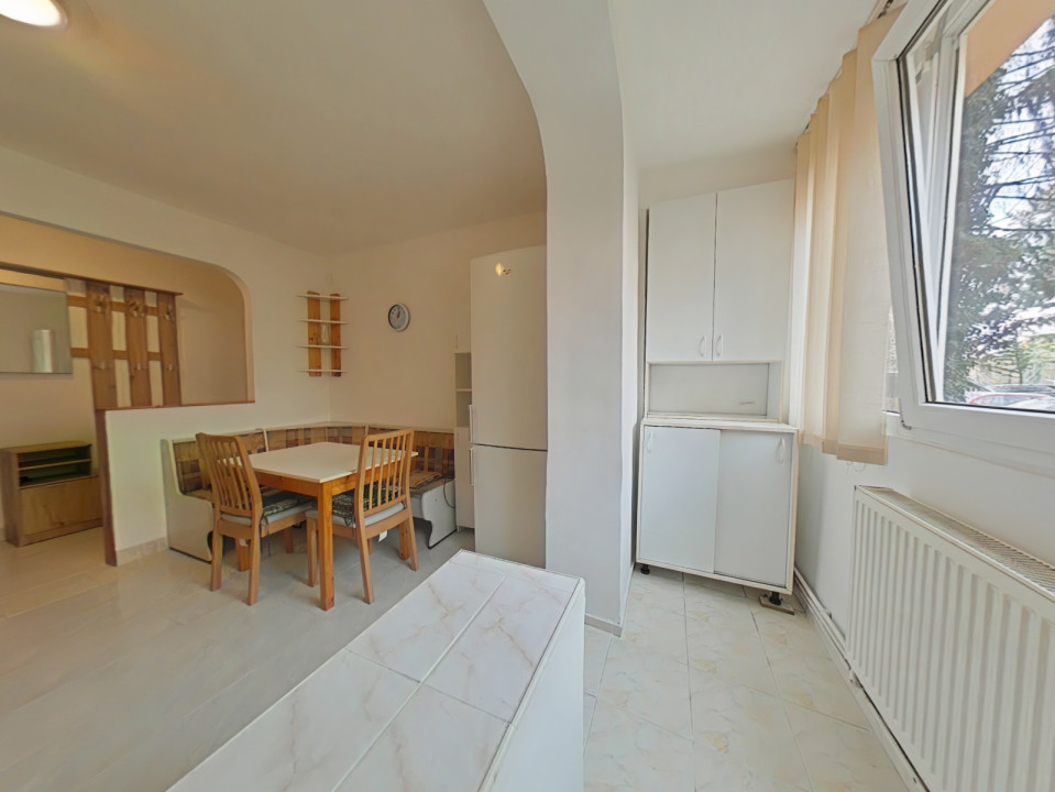 Închiriere apartament cu 3 camere, mobilat și utilat pe Bld Victoriei