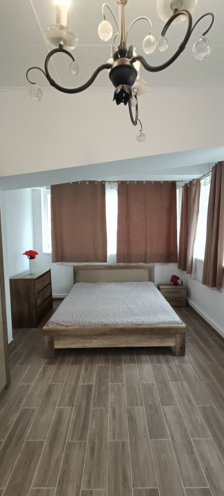 De Vânzare – Apartament amenajat la demisol înalt, Cartierul Ștrand, Sibiu