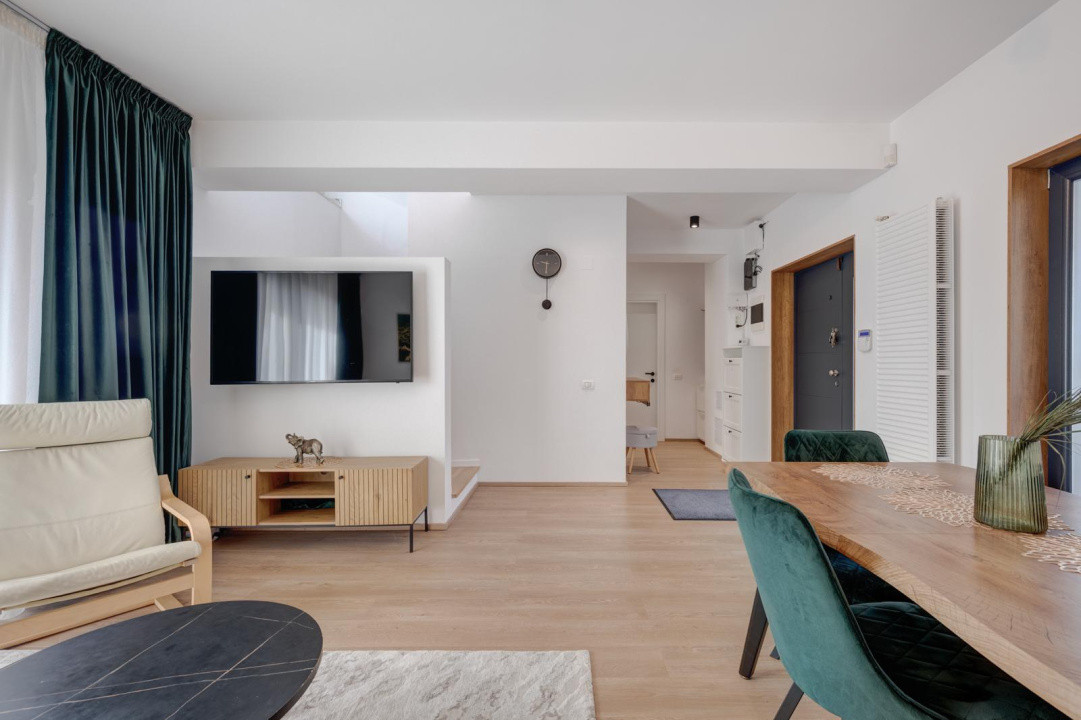 Casa P+1E+M de vanzare in Otopeni, moderna, spatioasa, acces privat.