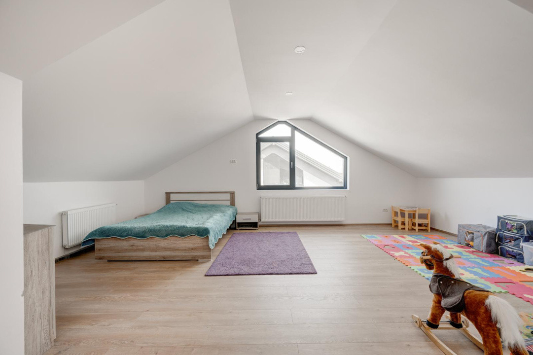 Casa P+1E+M de vanzare in Otopeni, moderna, spatioasa, acces privat.