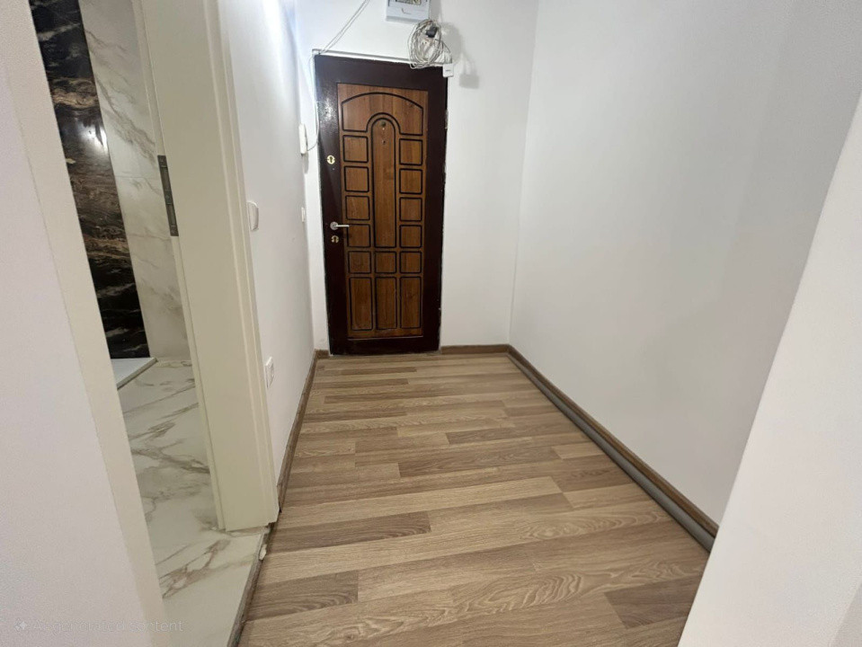 Garsoniera Ultracentral Sub Arini