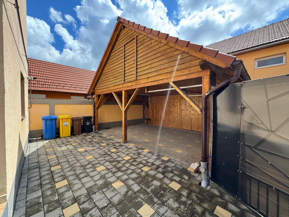 Casa individuala 5 camere în Lazaret