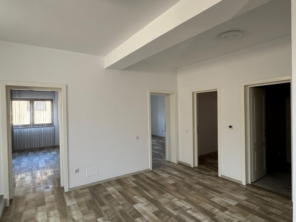 Casa individuala 5 camere în Lazaret