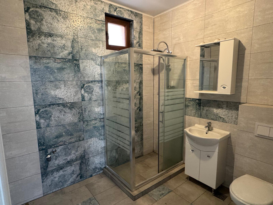 Casa individuala 5 camere în Lazaret