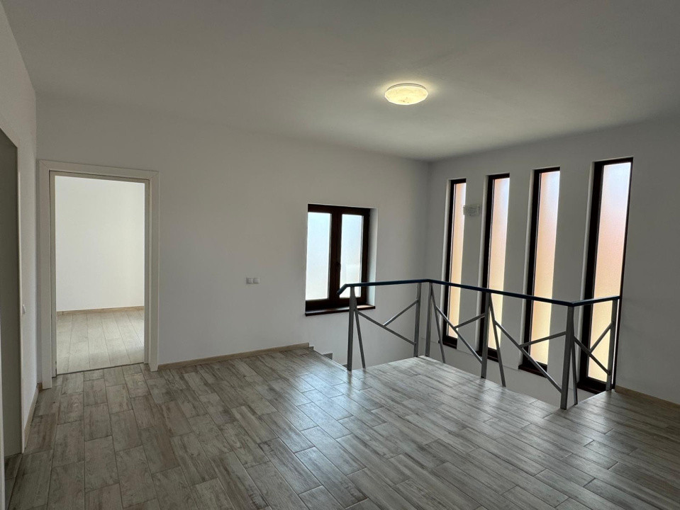 Casa individuala 5 camere în Lazaret
