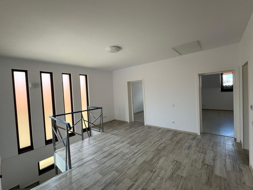 Casa individuala 5 camere în Lazaret