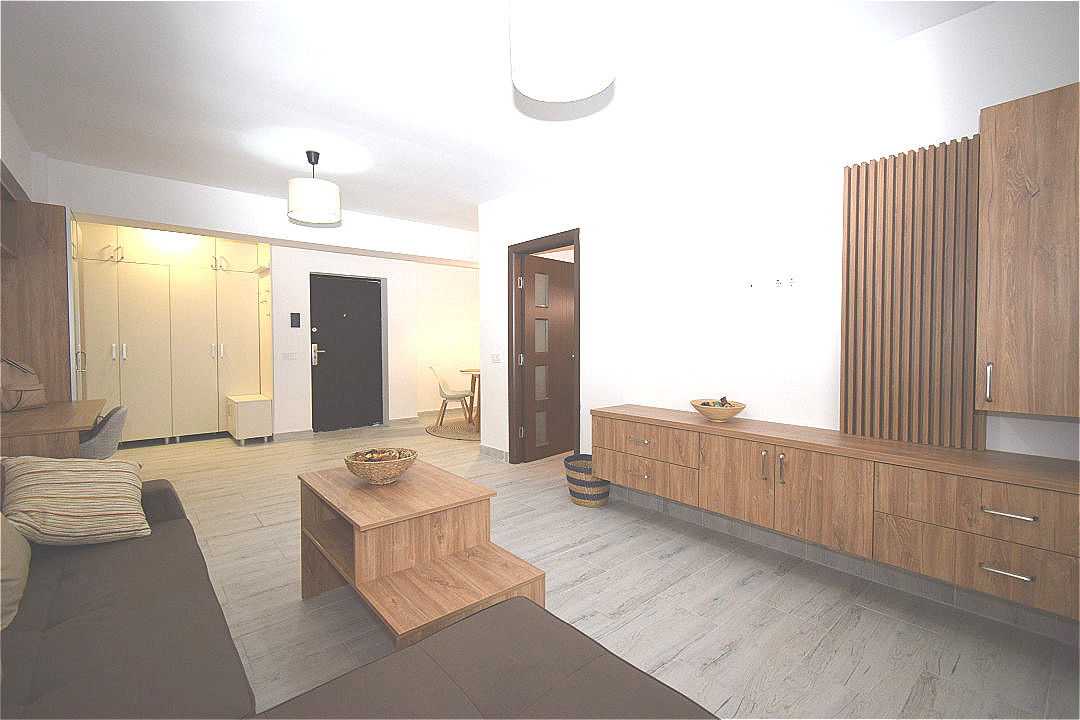Apartament decomandat, bloc nou, loc de parcare, complet mobilat 