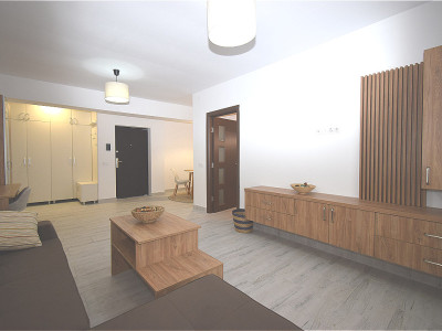 Apartament decomandat, bloc nou, loc de parcare, complet mobilat 
