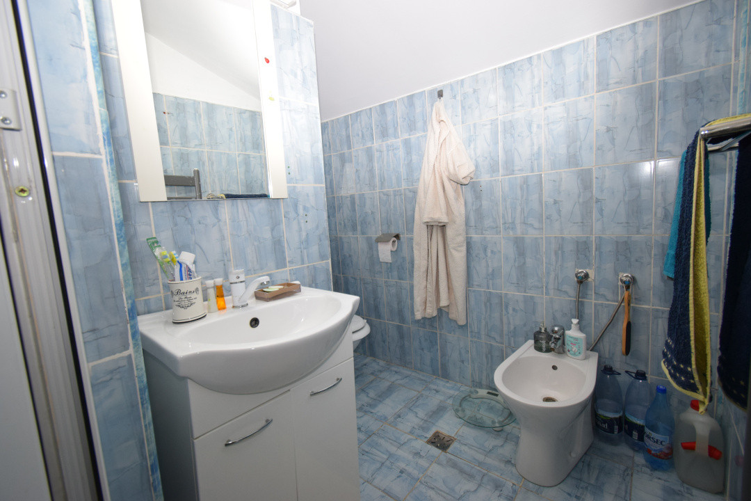 Casa Albesti mobilata si utilata,  deosebita, parter si mansarda