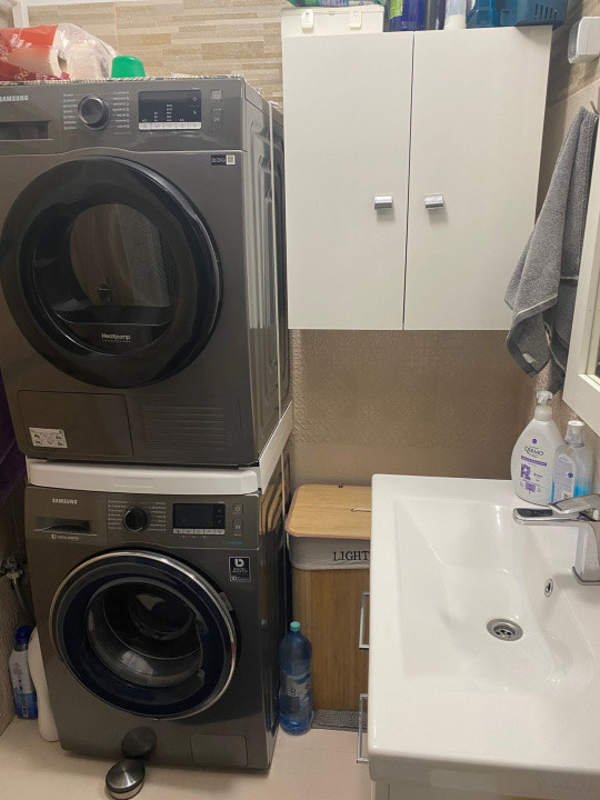 Apartament 2 camere / Etaj 11 / Priveliste spre oras / parcare privata