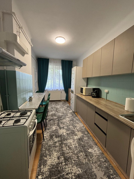 Închiriere apartament la casă – 51,1 mp utili, terasă cu panoramă