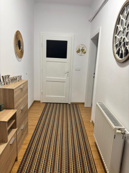 Închiriere apartament la casă – 51,1 mp utili, terasă cu panoramă