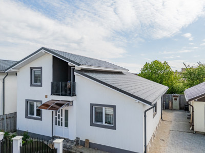 Casa spatioasa, complet utilata in Izvor-Tarlugeni, 10km de Brasov
