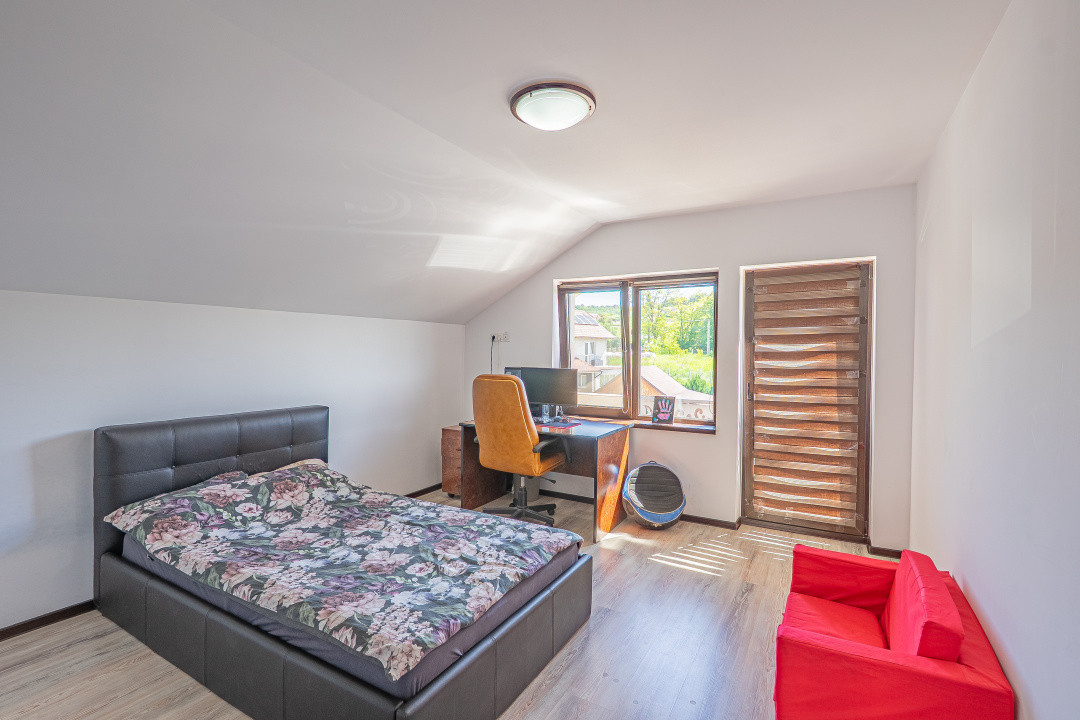 Casă 4 camere, 188 mp curte - Cartier Guşteriţa, Sibiu