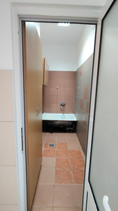 Spatiu Comercial de Vanzare  